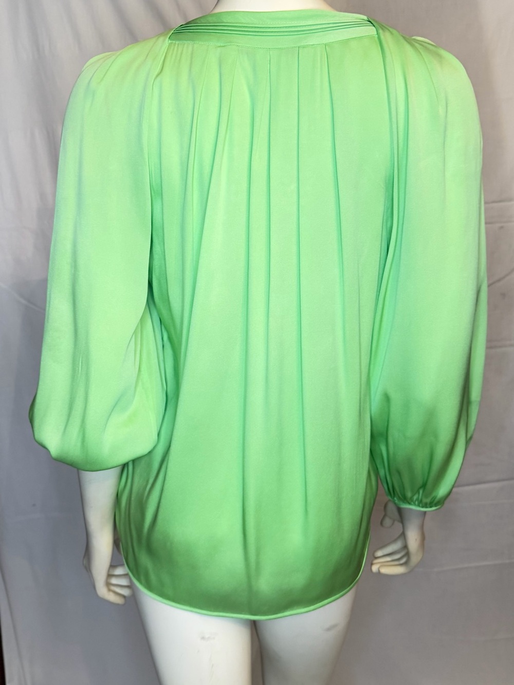 Diane Von Furstenberg Lime Green V-Neck Pleated Blouse - Picture 5 of 9